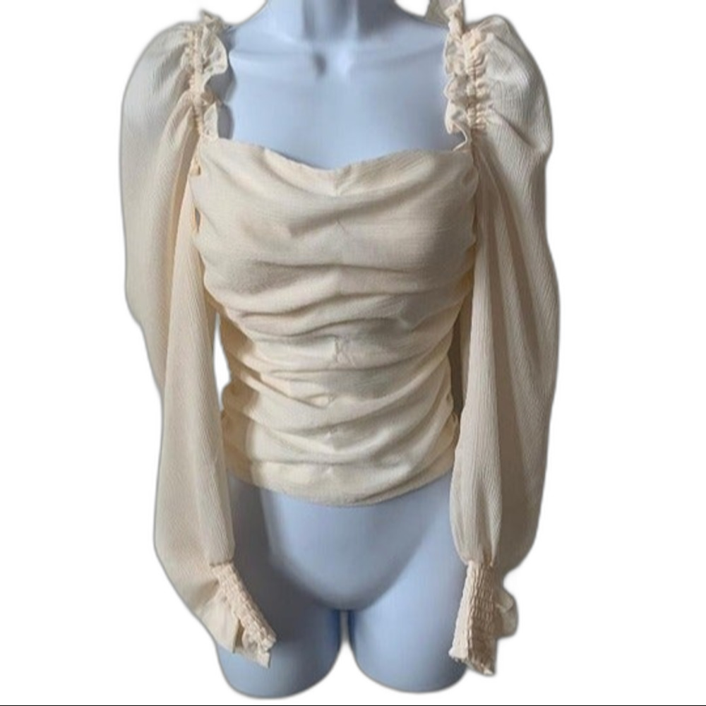 STORE CLOSING FRI JAN 23 NWT Astr square neck puff sleeve top - cream size XS